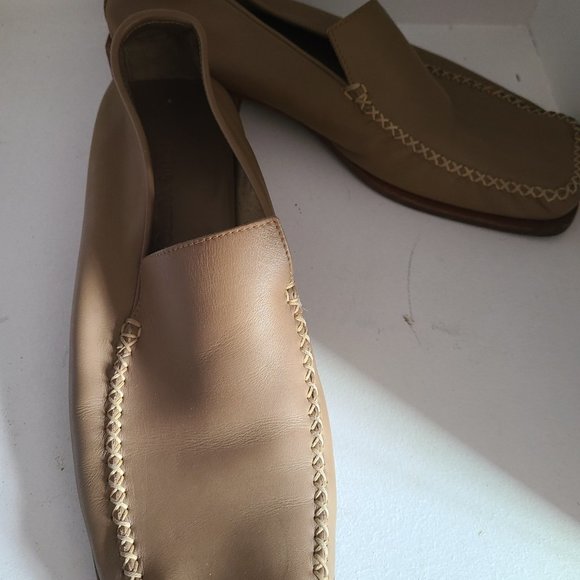 Men Louis Vuitton loafer - Picture 3 of 3